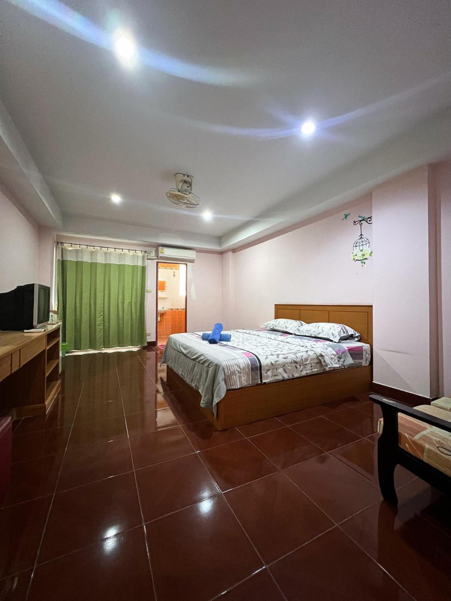 Pattara Mansion พัทยา Hotel Pattaya Exterior photo