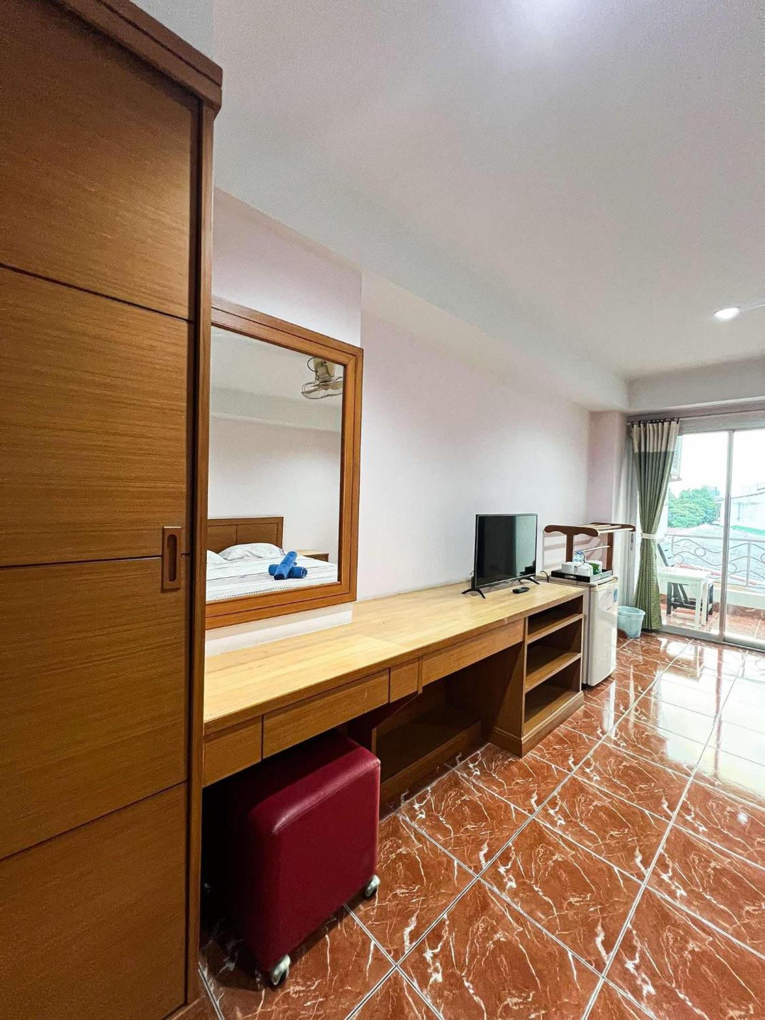 Pattara Mansion พัทยา Hotel Pattaya Exterior photo